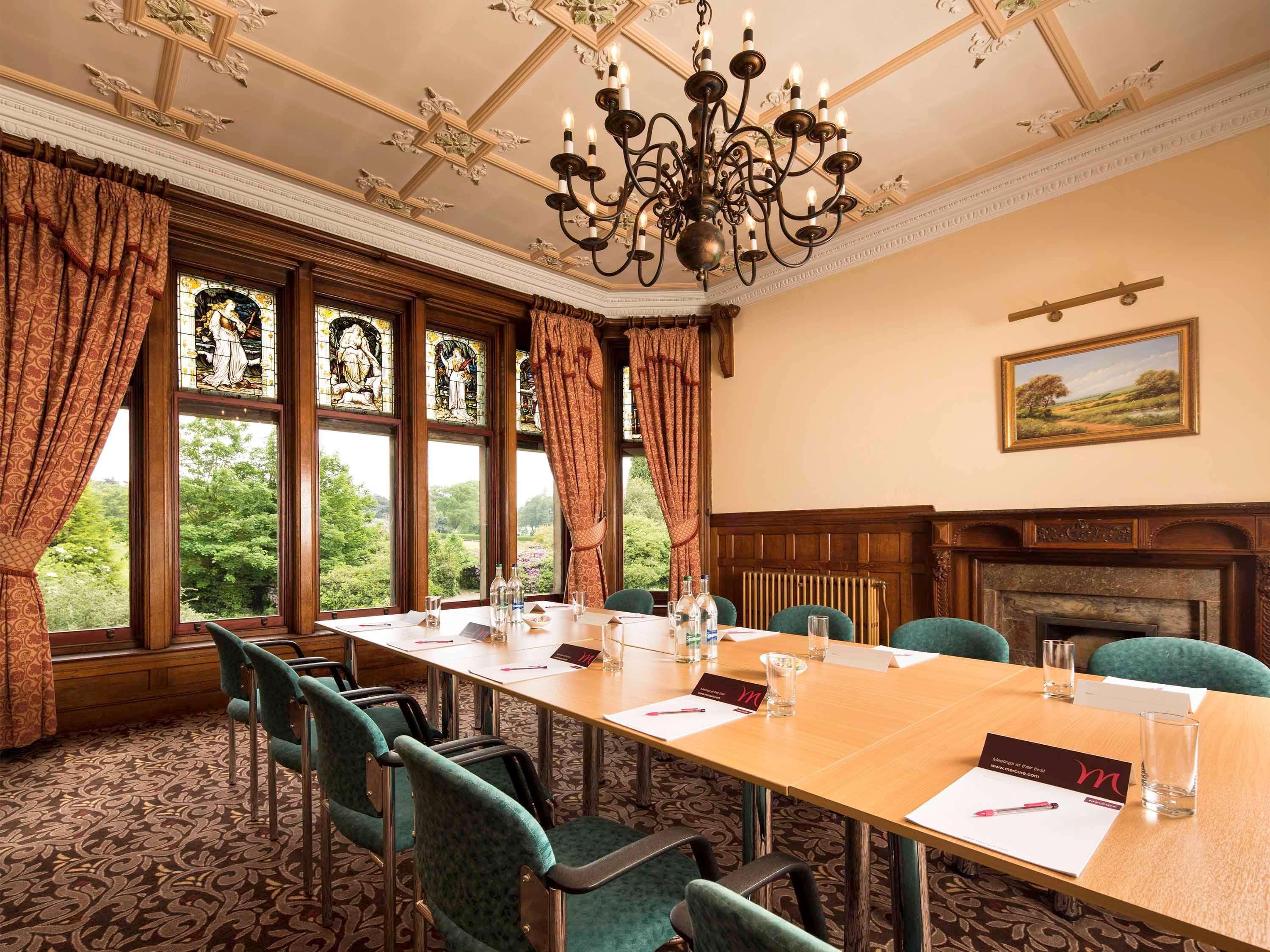 Mercure Burton Upon Trent, Newton Park Bagian luar foto
